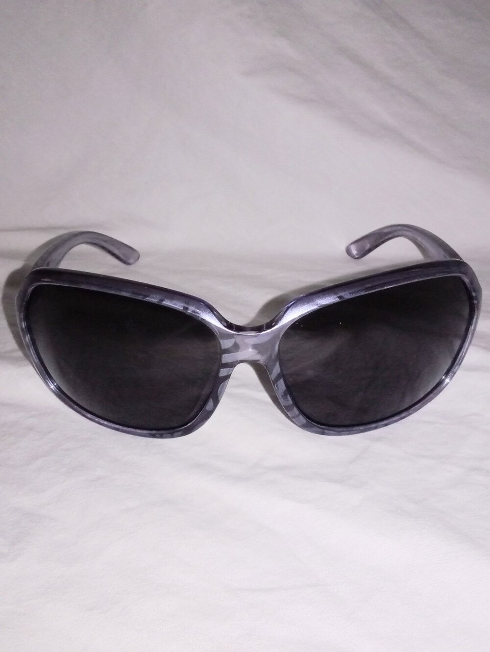 Suncloud Sunglasses Empress Polarized Jo Tinted Lens Splash Wave Design
